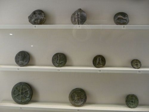 Palazzo Massimo - early Roman bronze coinsAes grave (heavy bronze), 4th century BCE(Pic 2: Roman As 