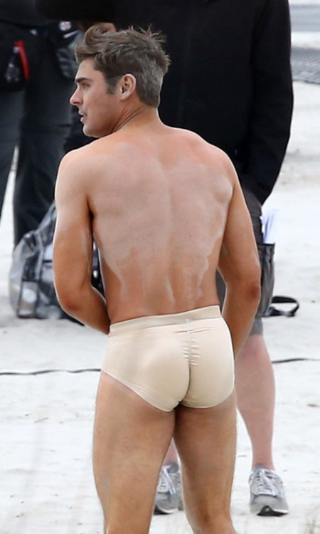 fuck-yeah-male-celebs:   Zac Efron  porn pictures