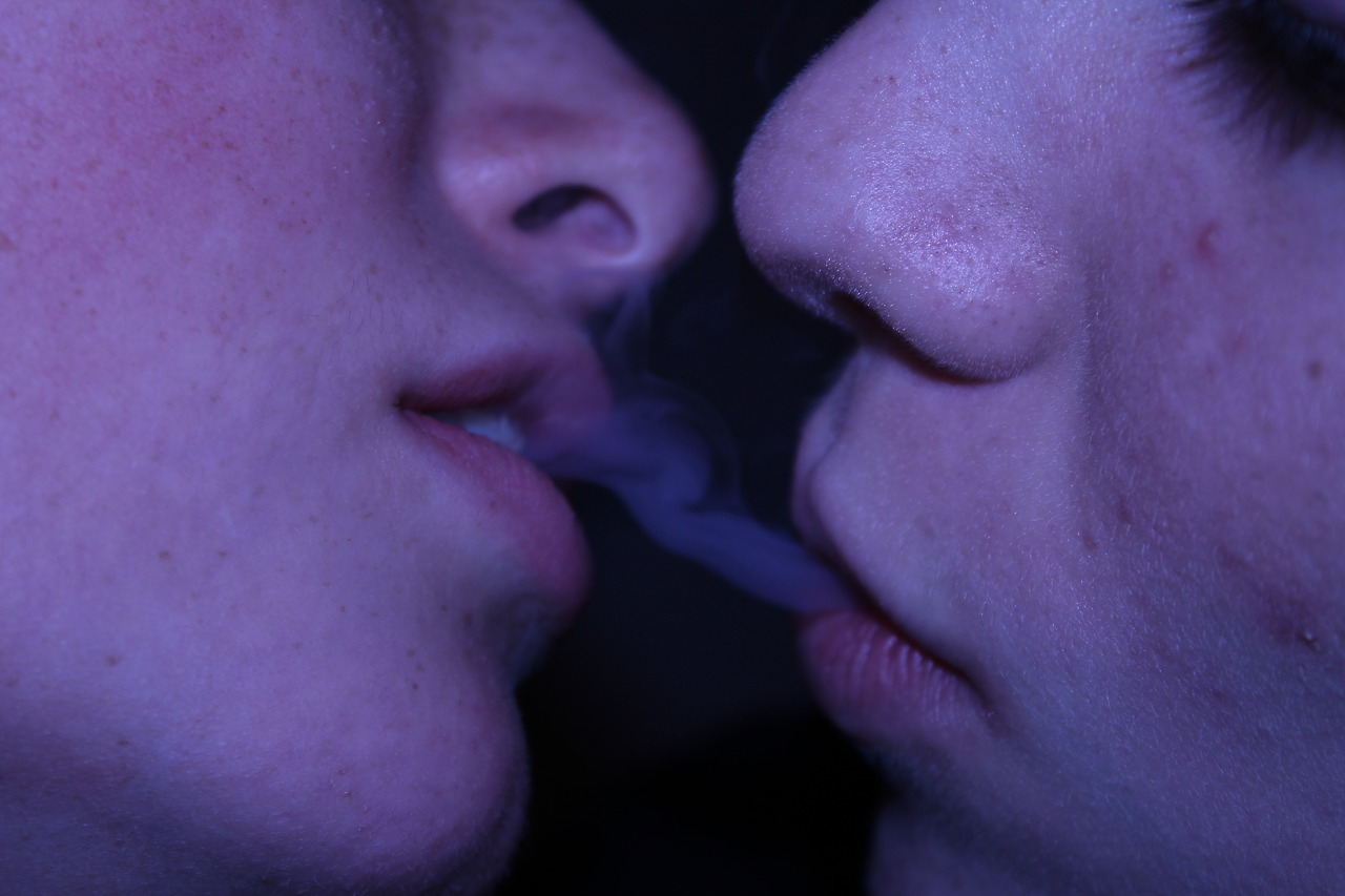 sicsen:  Glow blog ☽