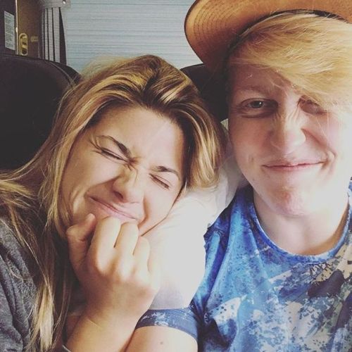 bloodymoonblacksun: Elise Bauman &amp; Kaitlyn Alexander { friendship goals }  d’awww