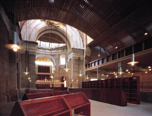 subtilitas:Linazasoro & Sanchez - Cultural Centre of the Piarists, Madrid 2004. This phenomenal 