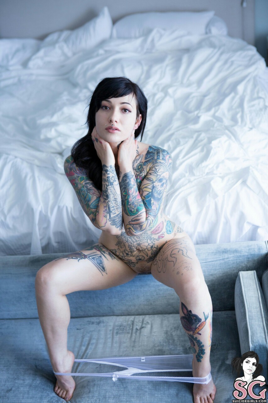 Hot Girls Everyday