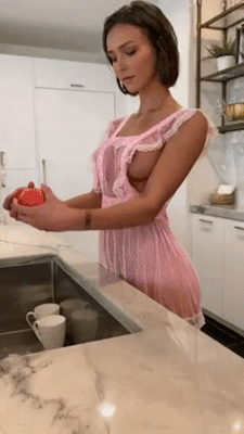 longassvideos:legendarycowboygladiator:#ass #skirt #gif