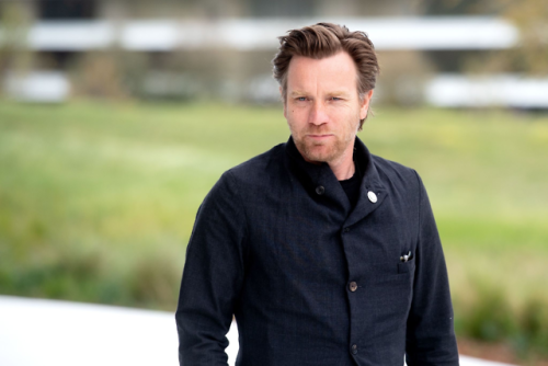 ewanmcgregorsource:Ewan McGregor leaves an event launching Apple tv+ at Apple headquarters on March 