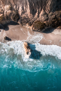 banshy:  El Matador Beach // Gabriel Scanu 