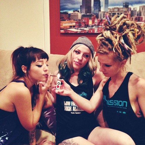 damselsuicide:  big thanks to @submission for making the #suicidegirls feel right at home in Denver… #submission #sgstonershootfest (@brewinsuicide @ragecageroyalty) (at Denver, CO) 