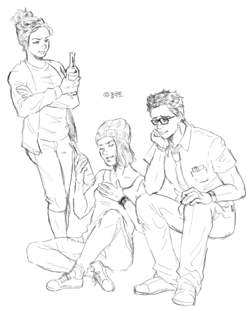 ourwarbird:They’re good buddies 