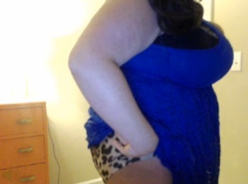 temptedbyangel:  “I don’t have a butt” - housewifeswag I see a butt anyone else?