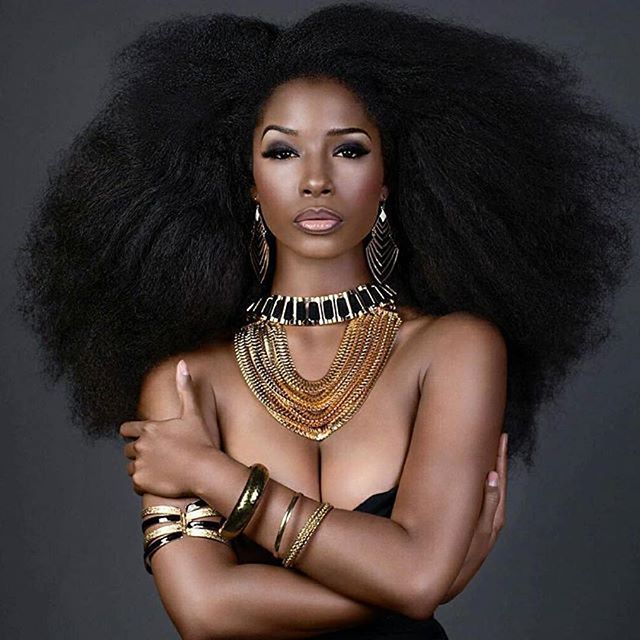 naturalobs3ssion:  Model:@mssonjamodel 📷: @phaseshift_photography  MUA: @ayashasydelle