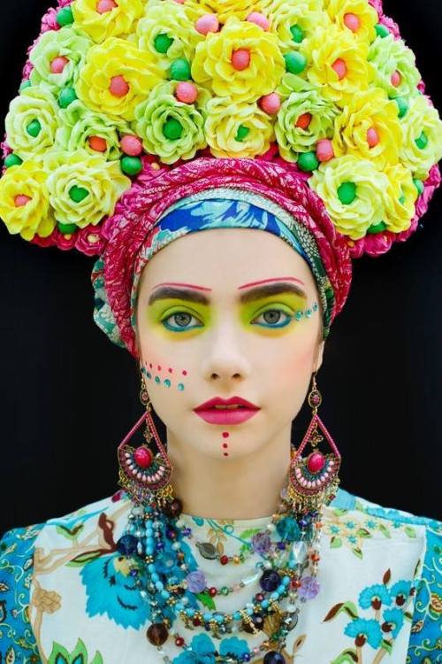 lamus-dworski:  Etno series by the make-up artist Beata Bojda from Poland.  Photography: Ula Kóska.   “In the folk culture - Polish wreath and bunches of flowers were a part of both religious and secular ceremonies such as marriage, funeral, festivals