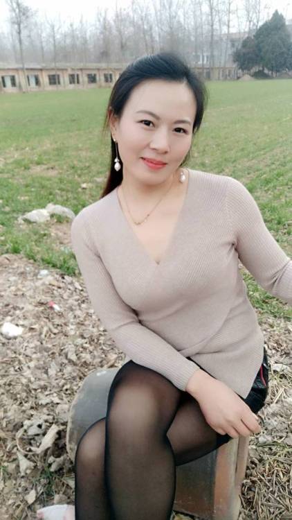 maturechinesewomen: 下雪时“露出”拍摄 nanajie1688