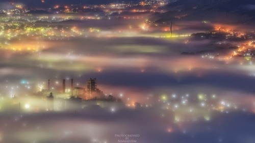 mymodernmet:Ethereal “Sea of Clouds” Cloaks Japan in a Pastel-Colored Fog