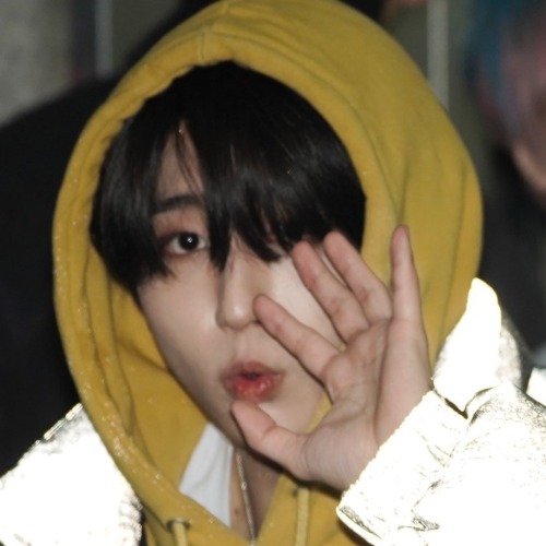 Han Jisung + Hwang Hyunjin Layouts.