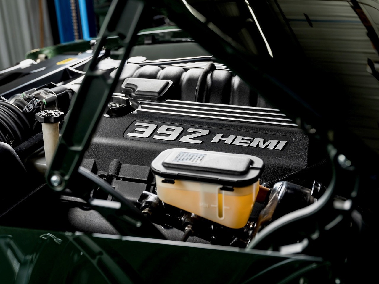 utwo: ‘69 Ringbrothers Dodge Charger © motor trend 