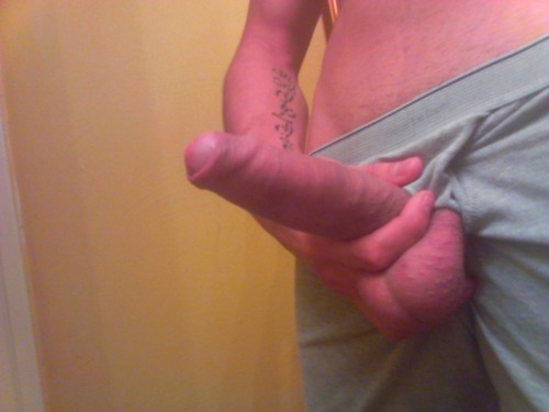 vaquerosdechihuahua:  txsmales:  San Antonio,TX http://txsmales.tumblr.com Submit more men in texas or yourself to txsmales@gmail.com All submissions are anonymous  picandose el culo 