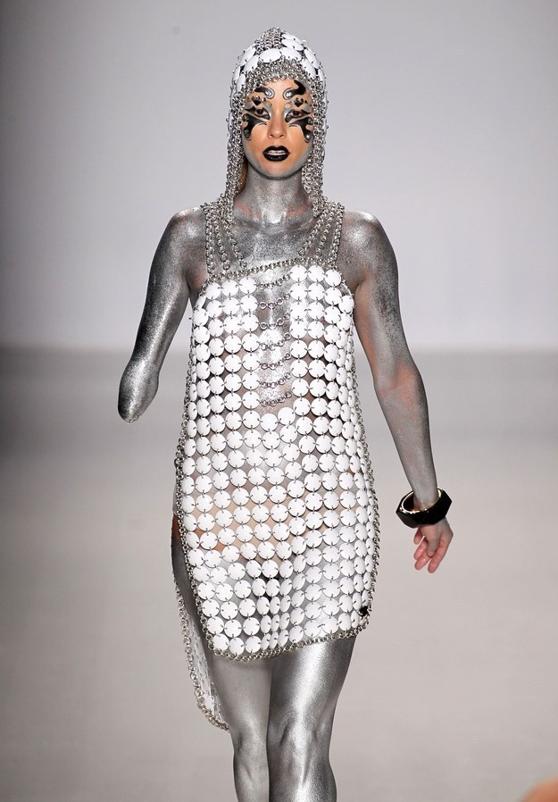 starbrightworld:  These models made history - and showed off some incredible fashion