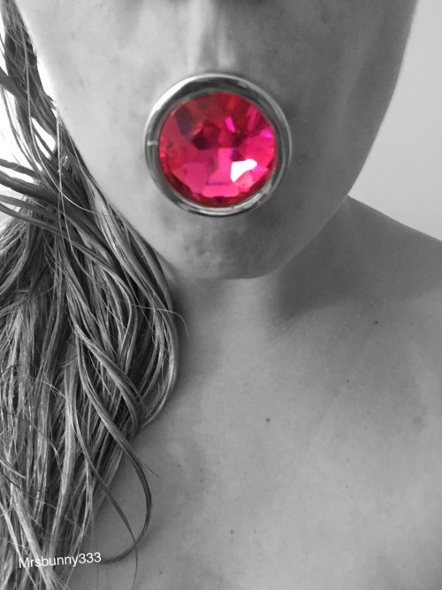 mrsbunny333: Instantaneous wetness ✔️