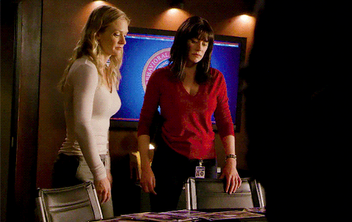 hope-mikaelson:JJ & Emily Sharing the Screen in Criminal Minds Season 14, Episode 10 - Flesh and