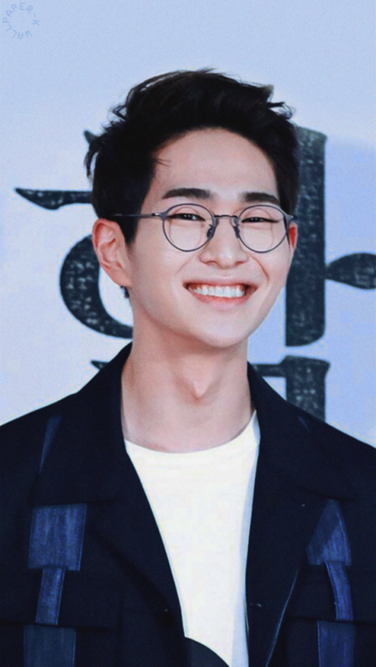 『ONEW』saved? reblog or like© fantaken owners