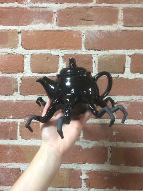 sarahduyer: sarahduyer: Have you been coveting a spider teapot? Well now you can get your own AND he