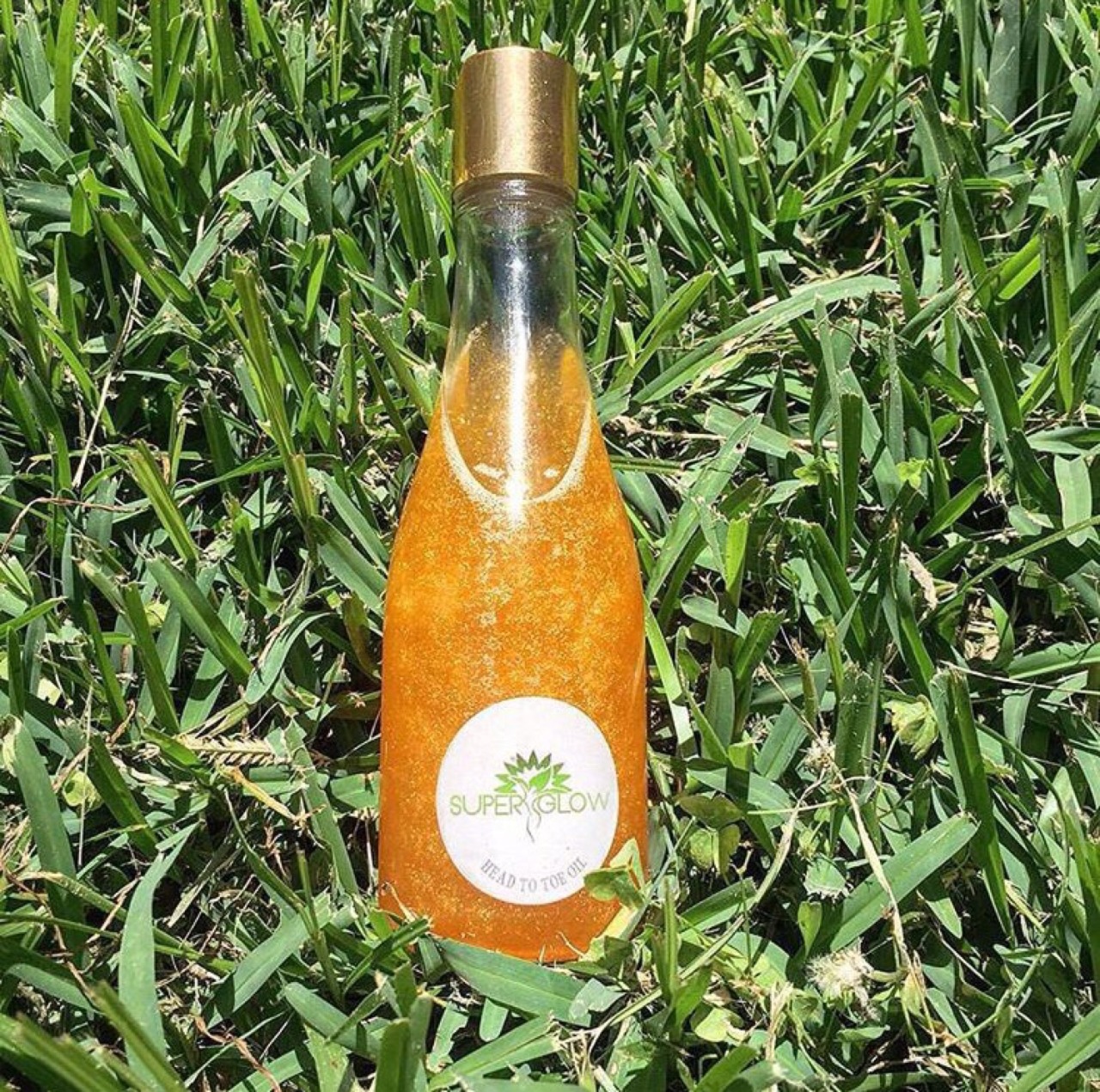 afro-arts:  SUPERGLOW OIL  www.superglowoil.com // IG: superglowoil   $33 - $44 