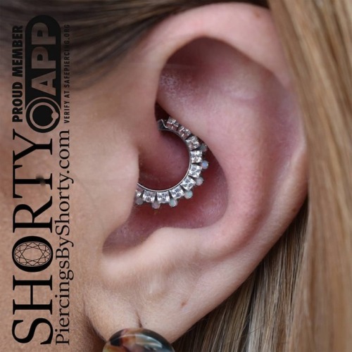 Healed #daith piercing with an @industrialstrength Aphrodite Clicker featuring princess cut @swarovs