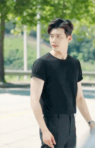 heartou:  Long legs, perfect body and toned arms  