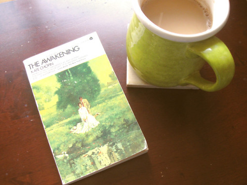 elenajohansen:For @bibliophilicwitch‘s Sunday Tomes and Tea:The Awakening with a homemade London Fog