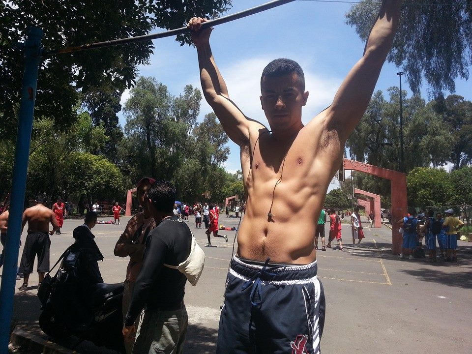 Chacalitos, Bigotones,Maduros y Mas