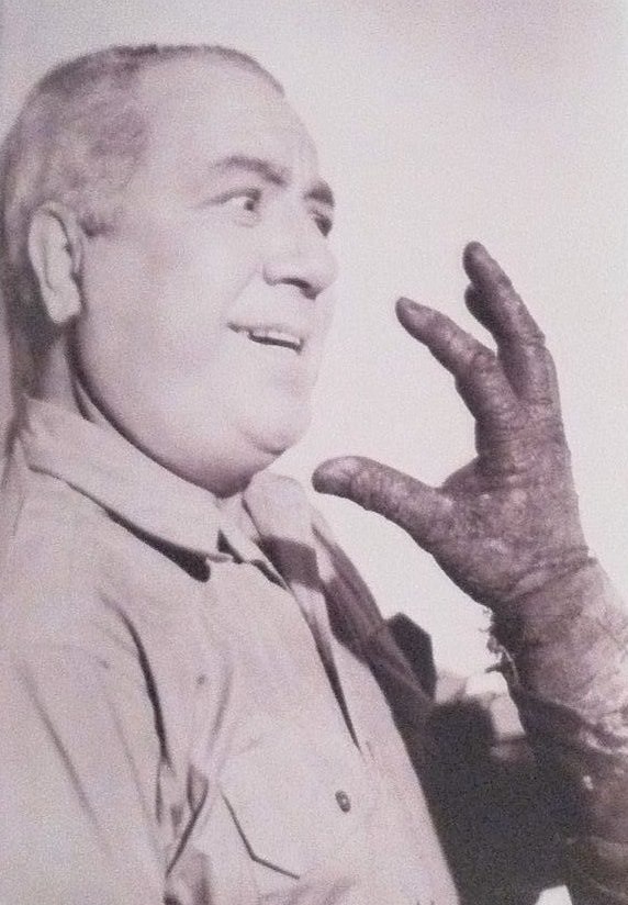 universalstudiosmonsters:  Still for The Mummy’s Hand (1940) 