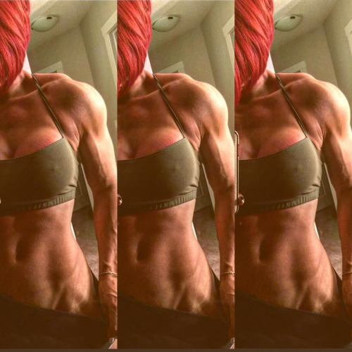 fitbitchfitness:  @az_fitness: Patiently waiting for Brodie to come mess up this…