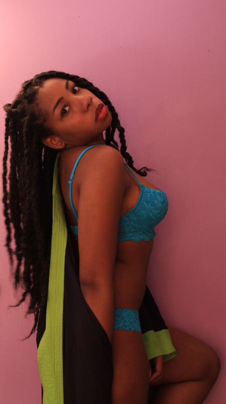 kcdinc:  kcdworld:  onlyloveisblackwomen:What a wonderful natural beauty. Thank you