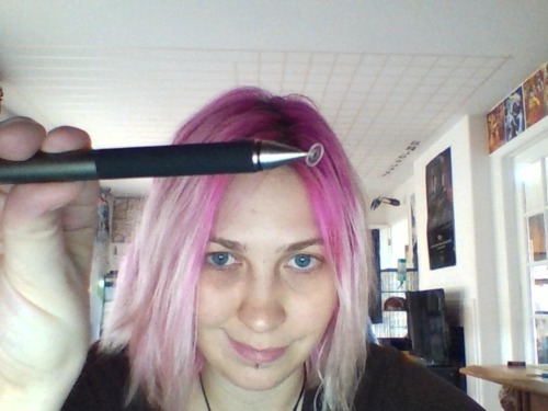 princess-anakin: I spent the last bit of my commission money on a really cool touch screen pen!! I a