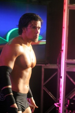 stephluvzrasslin:  Brad Maddox..so sexy.