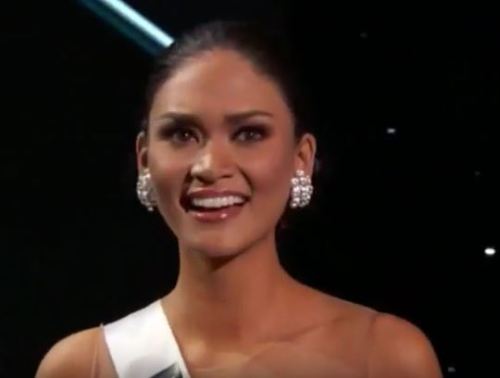 enchantedwonderlaand:when you realize you won miss universe but someone else has your crown