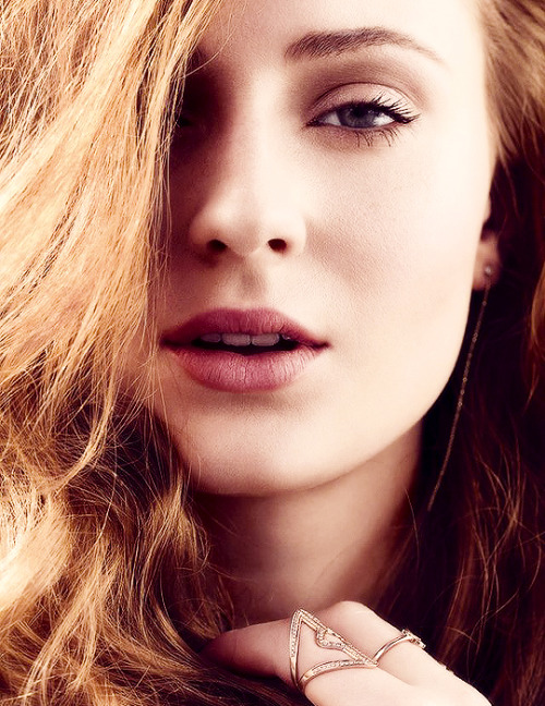 Porn Pics jonsnows:    Sophie Turner by Dusan Reljin