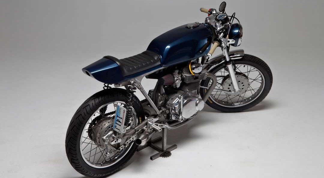 caferacerdesign:  Cafe Racer Design SourceHonda CB350 @caferacerdesign