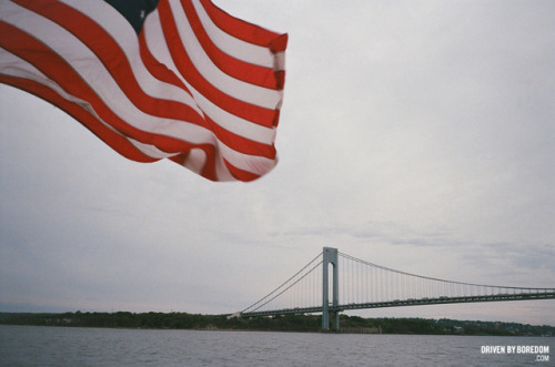 Hey look at this I have a photo that is mildly appropriate for Memorial Day in my “put on