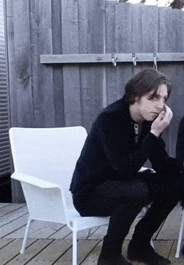 sobasicallyree:I love the fact that he’s just so adorably restless // Van McCann -  Catfish and The 