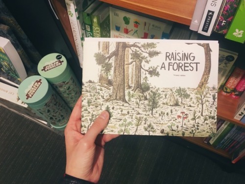 georgialeaf: How bloody cute is this book  • instagram.com/georgiaroisin •