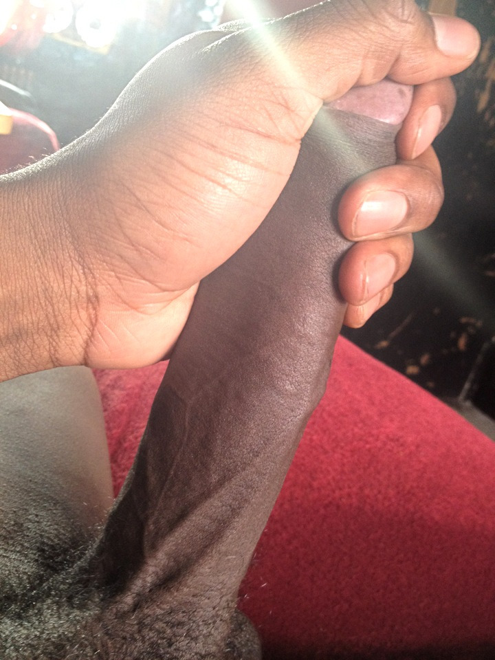 cupidon69:  harlemsownk3n:  Like My FaceBook Page https://t.co/He3QxPt8  💕🍌 http://cupidon69.tumblr.com