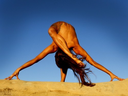 girls-do-yoga:  Yoga girl http://girls-do-yoga.tumblr.com/ 