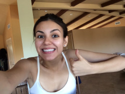 dananod:  romemonroexo:  All Victoria Justice leaked pics pt