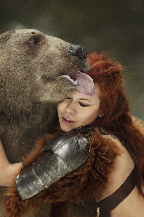 femmefatty:  watchtheright:  sakafai:  OMG! Incredible “extreme” cosplay called Merida by the model Tina Rybakova. Photo by Dasha Kond  ”I need a bear for my cosplay. You need a what? A bear. 5 years, an exotic pet license, and 15,000 dollars