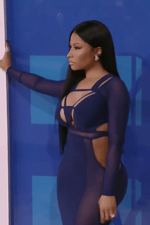 lovefeedsme:  youngblackandvegan:  Nicki is a dream  She got thickER. 