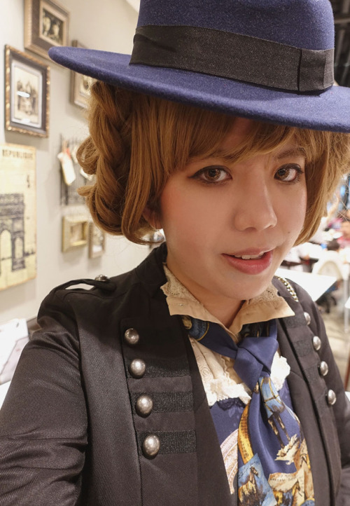 sanakanin:  Theresia -  Ravenclaw colors! We held a mini-meet to welcome Mika, a lolita from th