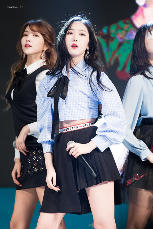 Porn thekdrop:  SinB photos