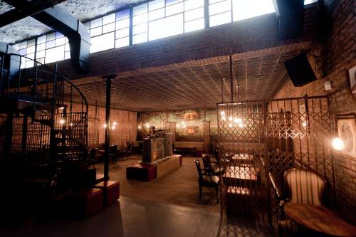 thewickedfawkes:  steampunktendencies:  Victoria Brown Bar, Buenos Aires, Argentine.  Stunning 