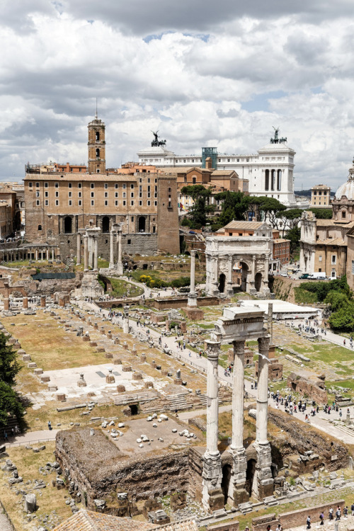 didoofcarthage: breathtakingdestinations: Rome - Italy (by Nicolas Loison)  Forum Romanum