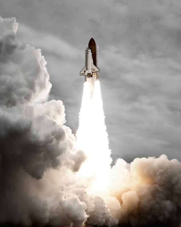 bobbycaputo:  How One Photographer Took Incredible Close-Ups of Space Shuttle Launches